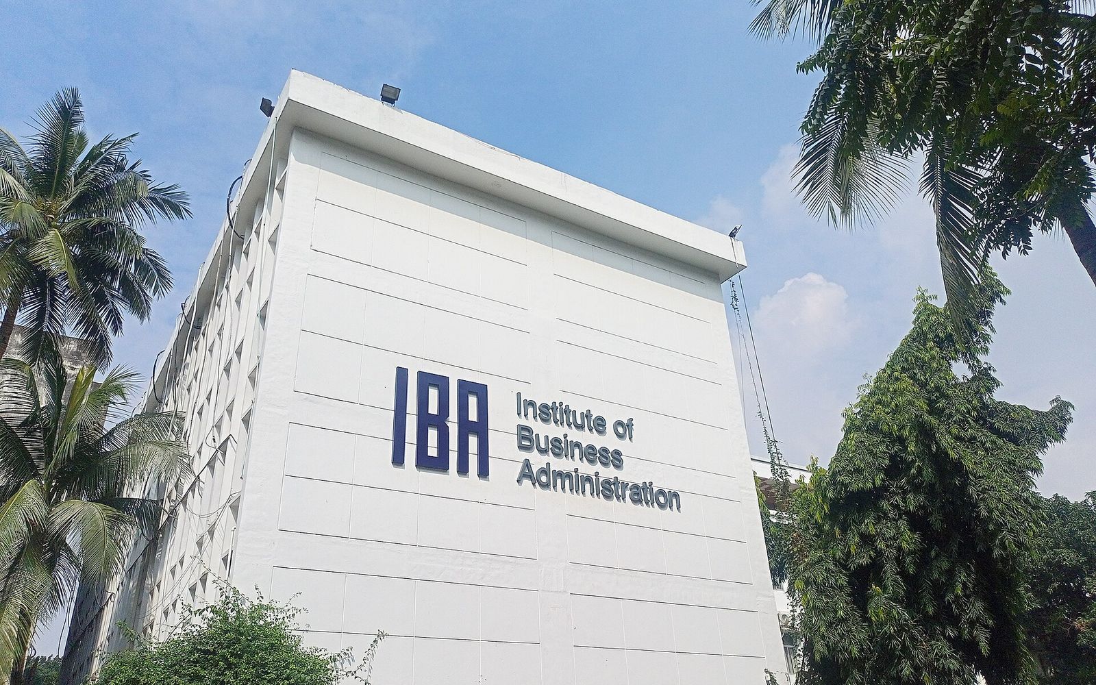 Bank MTO Written Exam Preparation: What the 2026 Papers Actually Test 2 The CV Guy is the No.1 Resume/CV Writer in Bangladesh, Asia & Middle East The white main building of the Institute of Business Administration at the University of Dhaka, with the IBA name on its wall between palm trees